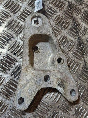 Кронштейн двигателя Q5A1SD Skoda Fabia - Фото 3