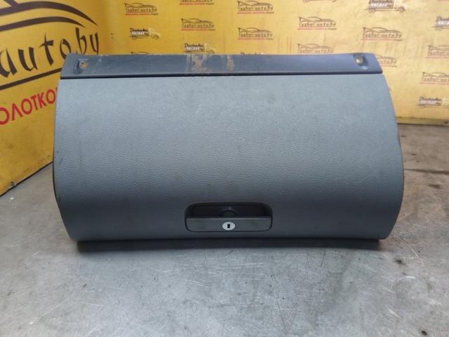 Бардачок DBDJ19 Skoda Octavia