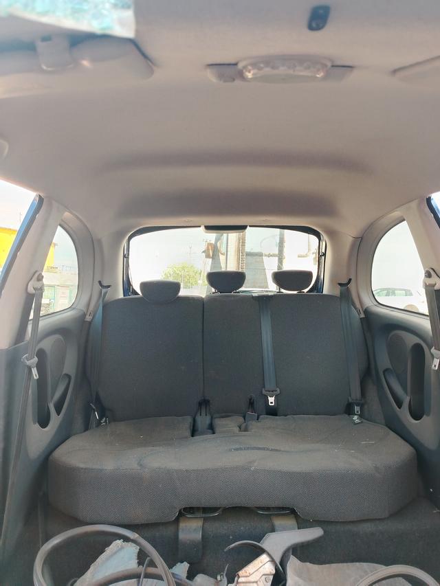 Обшивка салона J6TKWP Nissan Micra