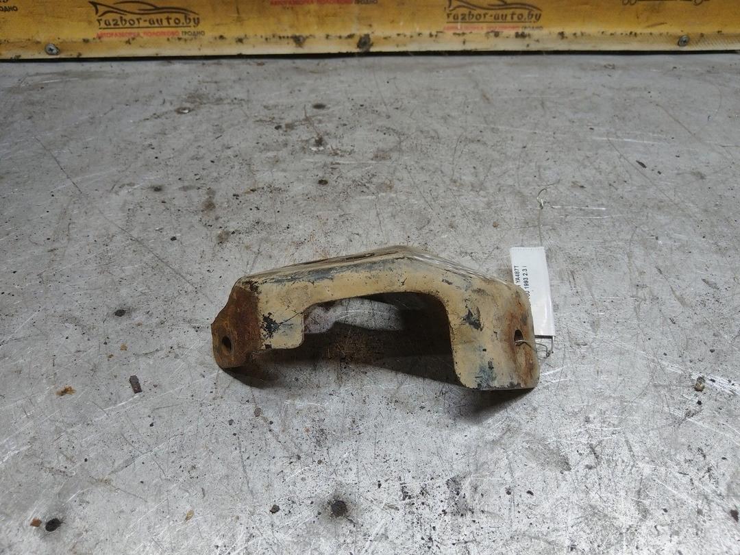 Кронштейн YA487T Audi 100 купить