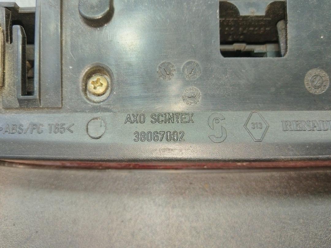 Стоп-сигнал Z9RH17 Renault Safrane - Фото 5