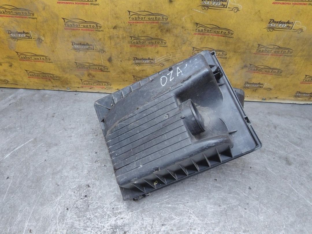 Корпус воздушного фильтра ZSFJ0J Opel Zafira