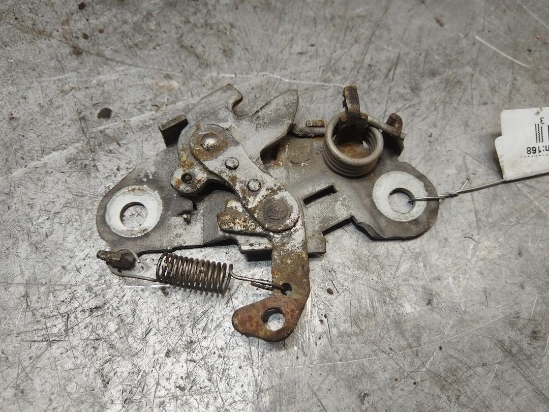 Замок капота DO3M53 Peugeot 406 купить с доставкой