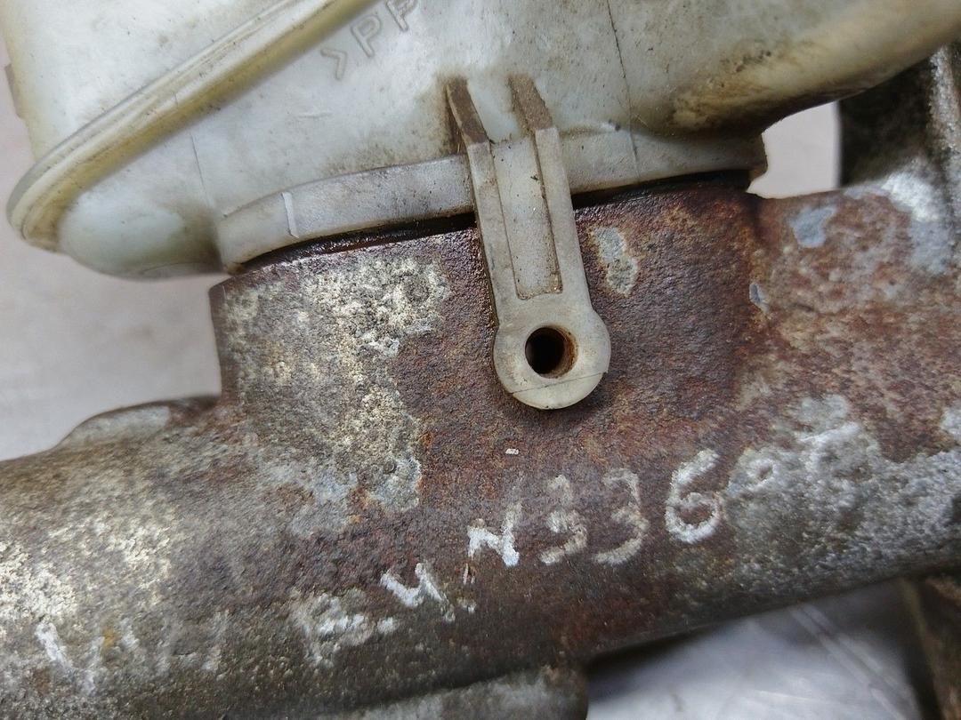 Цилиндр тормозной главный MGY5UO Volkswagen Passat - Фото 5