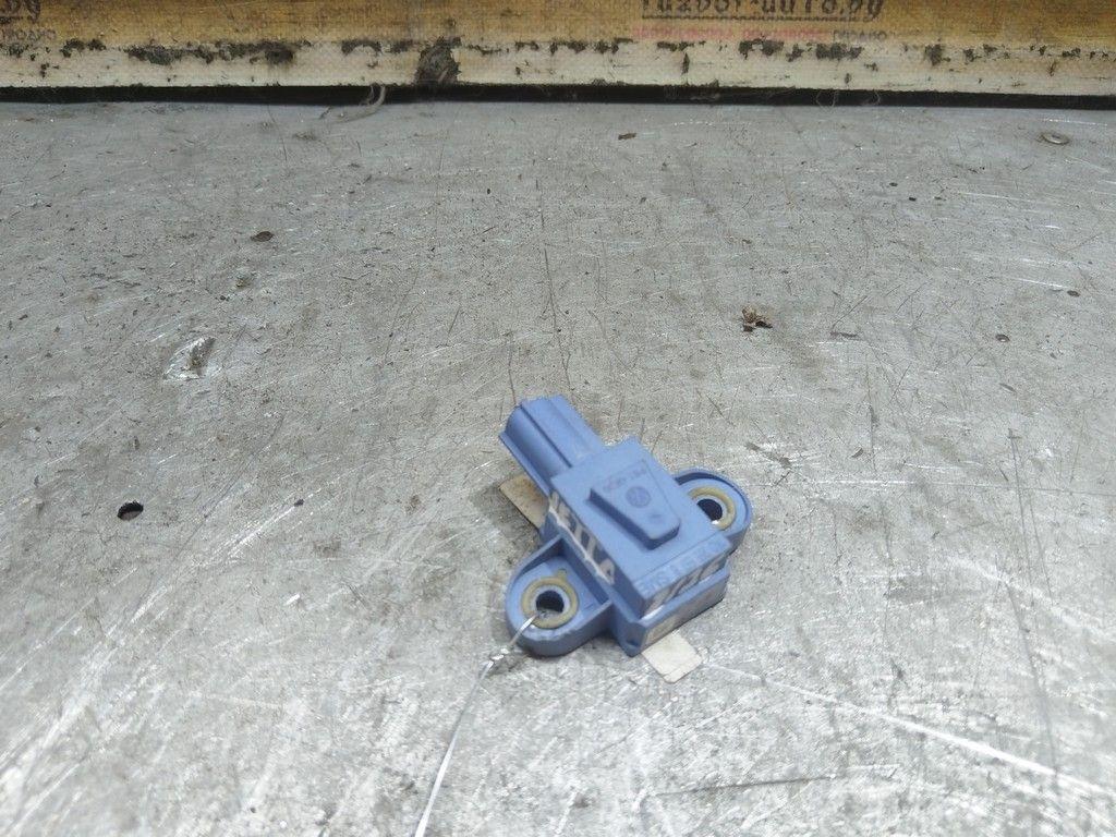 Датчик удара 44WUG3 Volkswagen Jetta - Фото 1