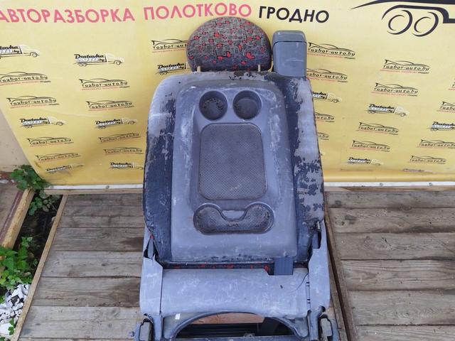 Сиденье переднее AC38MW Fiat Multipla undefined