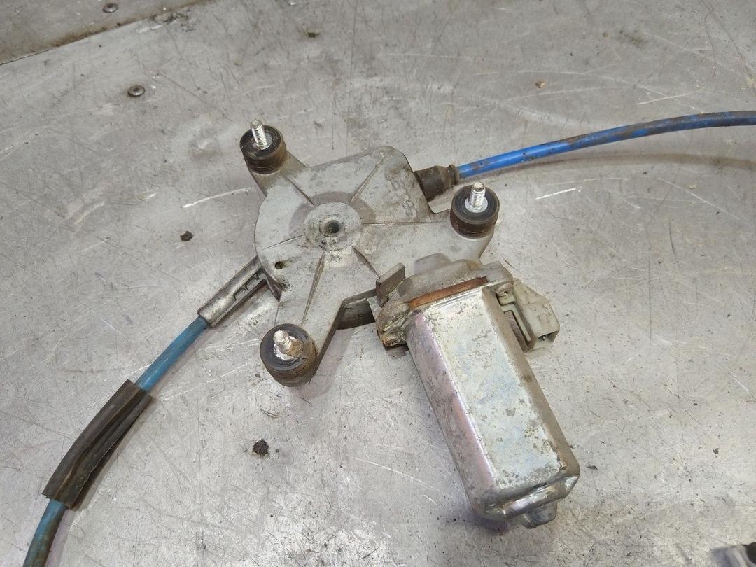 Стеклоподъемник электрический передний правый Z2UZQT Peugeot 406 купить