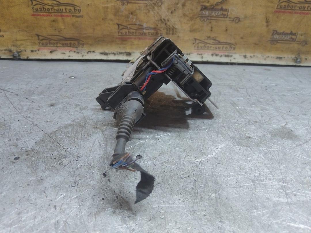 Замок двери передней правой 6W8M4V Audi A6 - Фото 4