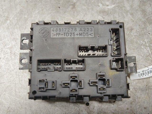 Блок предохранителей Z33LXA Fiat Multipla купить с доставкой