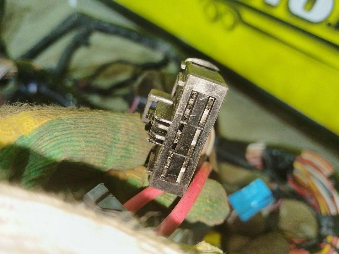 Проводка салона U8WHPO Renault Laguna undefined