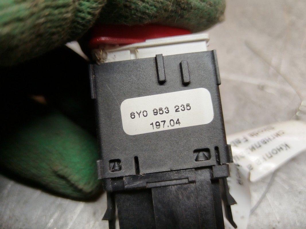 Кнопка аварийной сигнализации 5CR1VZ Skoda Fabia - Фото 3