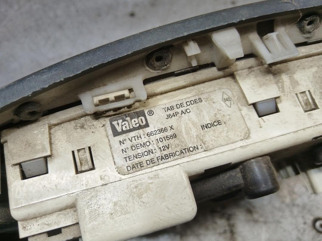 Блок управления печки/климат-контроля BER61I Renault Scenic купить в магазине запчастей бу