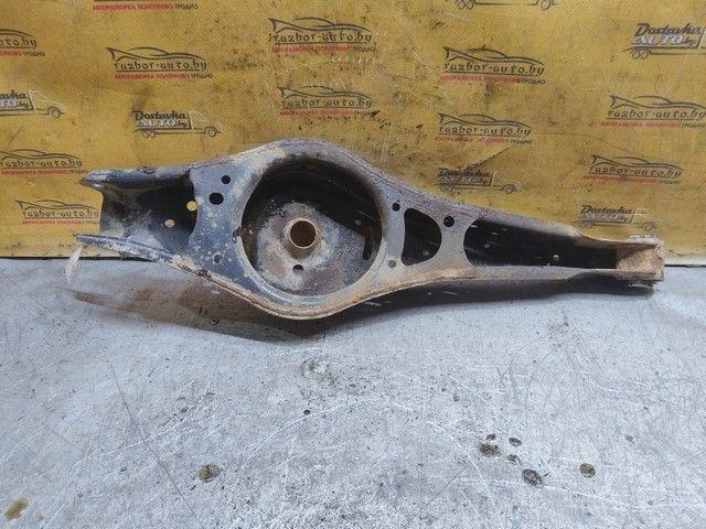 Рычаг задний правый R8VJFY Volkswagen Jetta купить на авторазборке