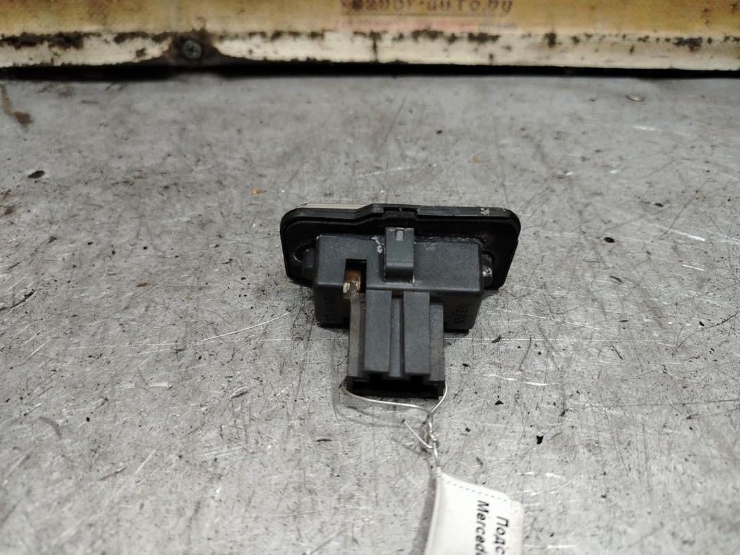 Подсветка номера BV26SD Mercedes E W211 - Фото 3