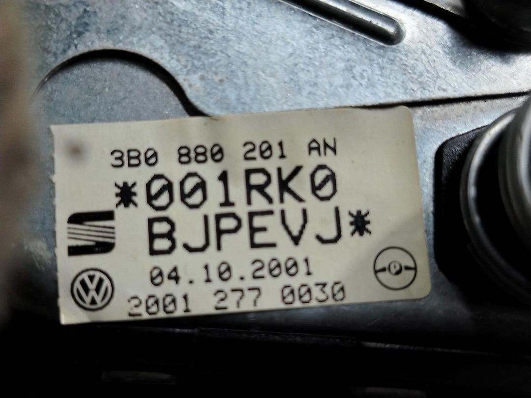 Подушка безопасности водителя 9CGJWD Volkswagen Golf - Фото 4