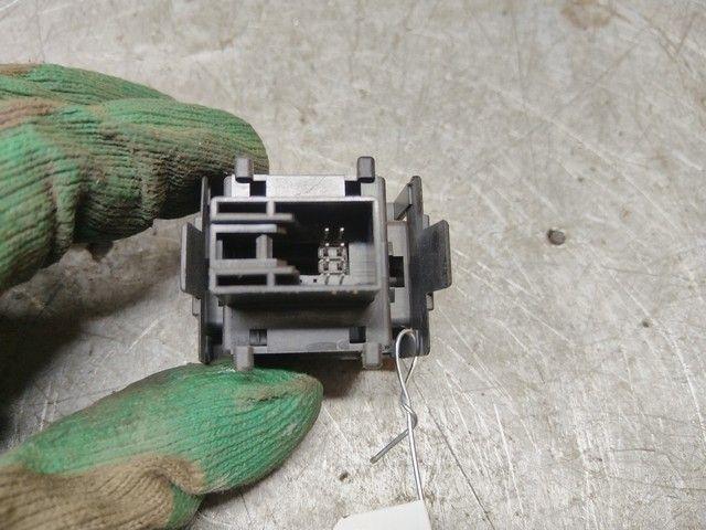 Кнопка корректора фар WKRAI7 Skoda Roomster купить с доставкой