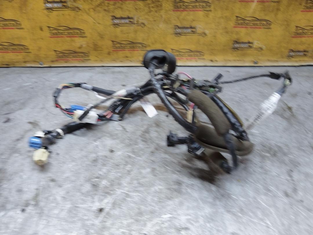 Проводка крышки багажника BW8DEM Toyota Corolla купить