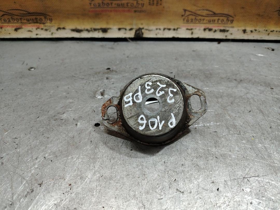 Подушка крепления КПП LVZH7F Peugeot 106 - Фото 3