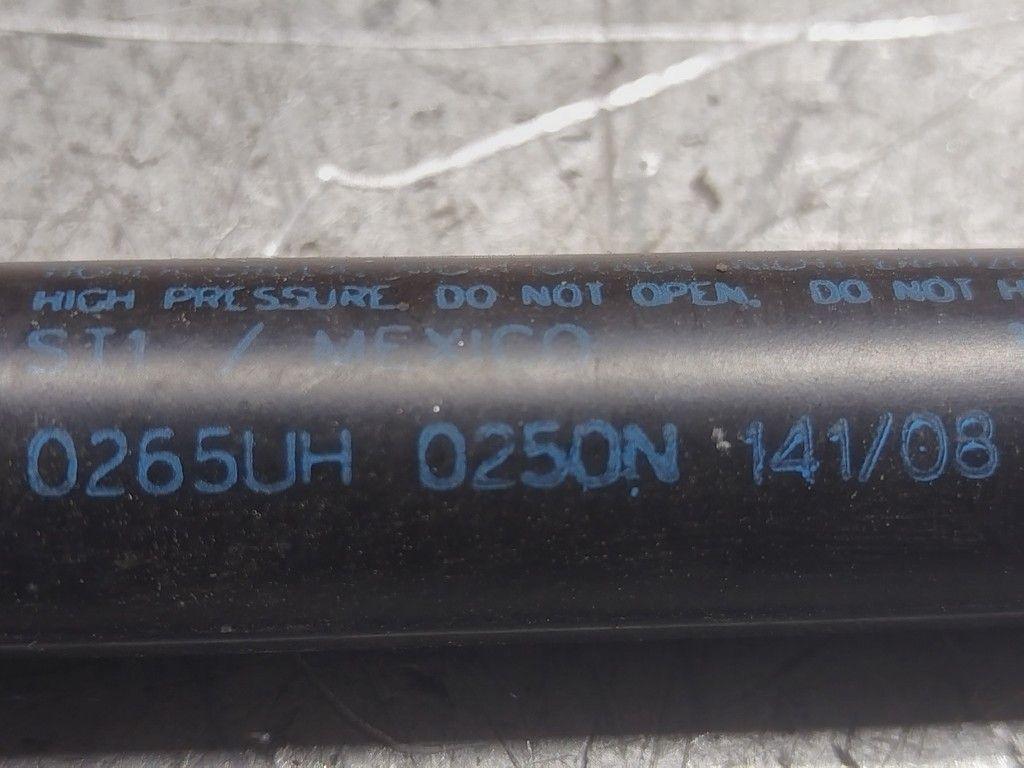 Амортизатор капота KC9O1R Volkswagen Jetta - Фото 4