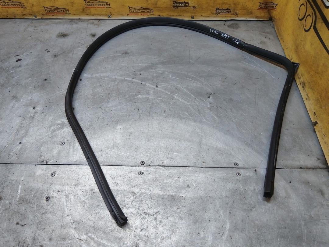 Уплотнитель двери передней правой AKC5WS Volvo V40 - Фото 2