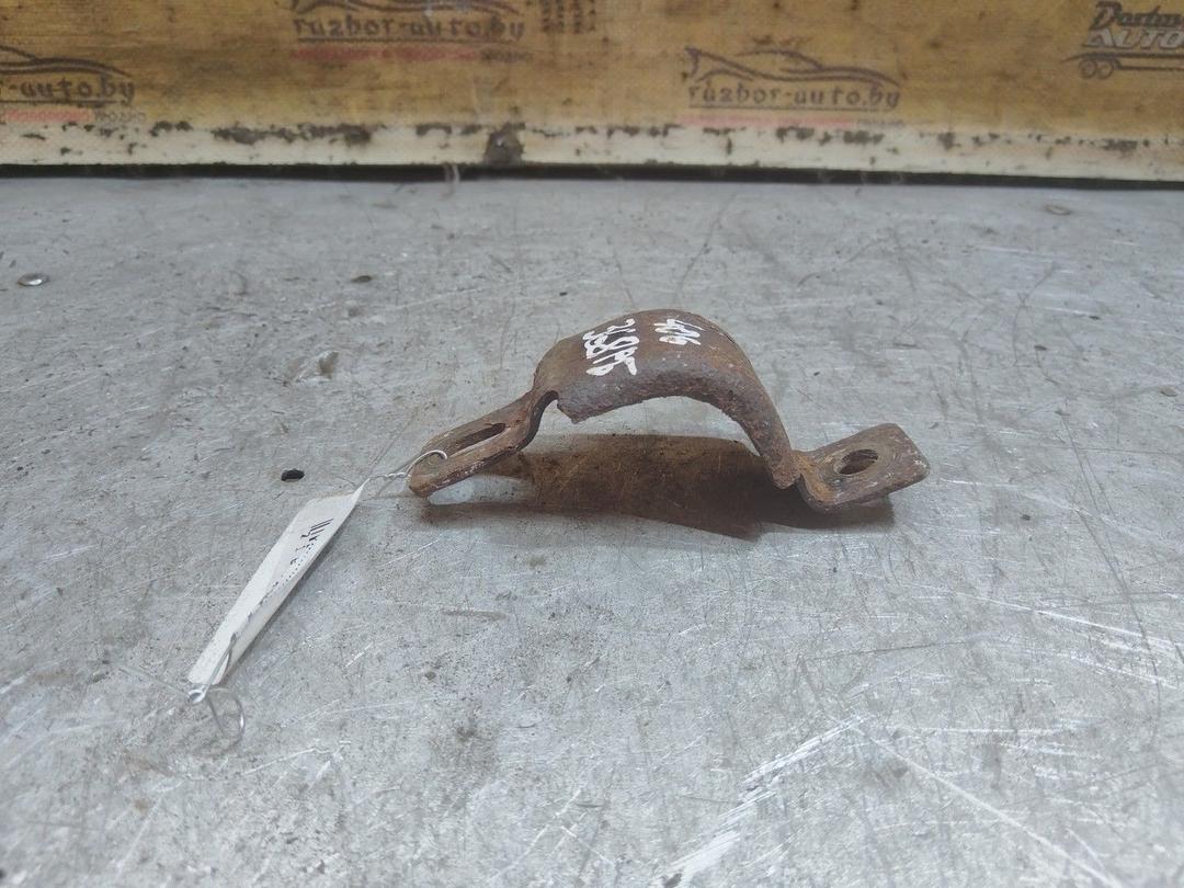 Крепление втулки стабилизатора 6CFYCZ Peugeot 406 - Фото 2