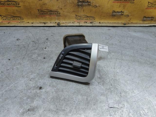 Дефлектор обдува салона 6P7244 Peugeot 206