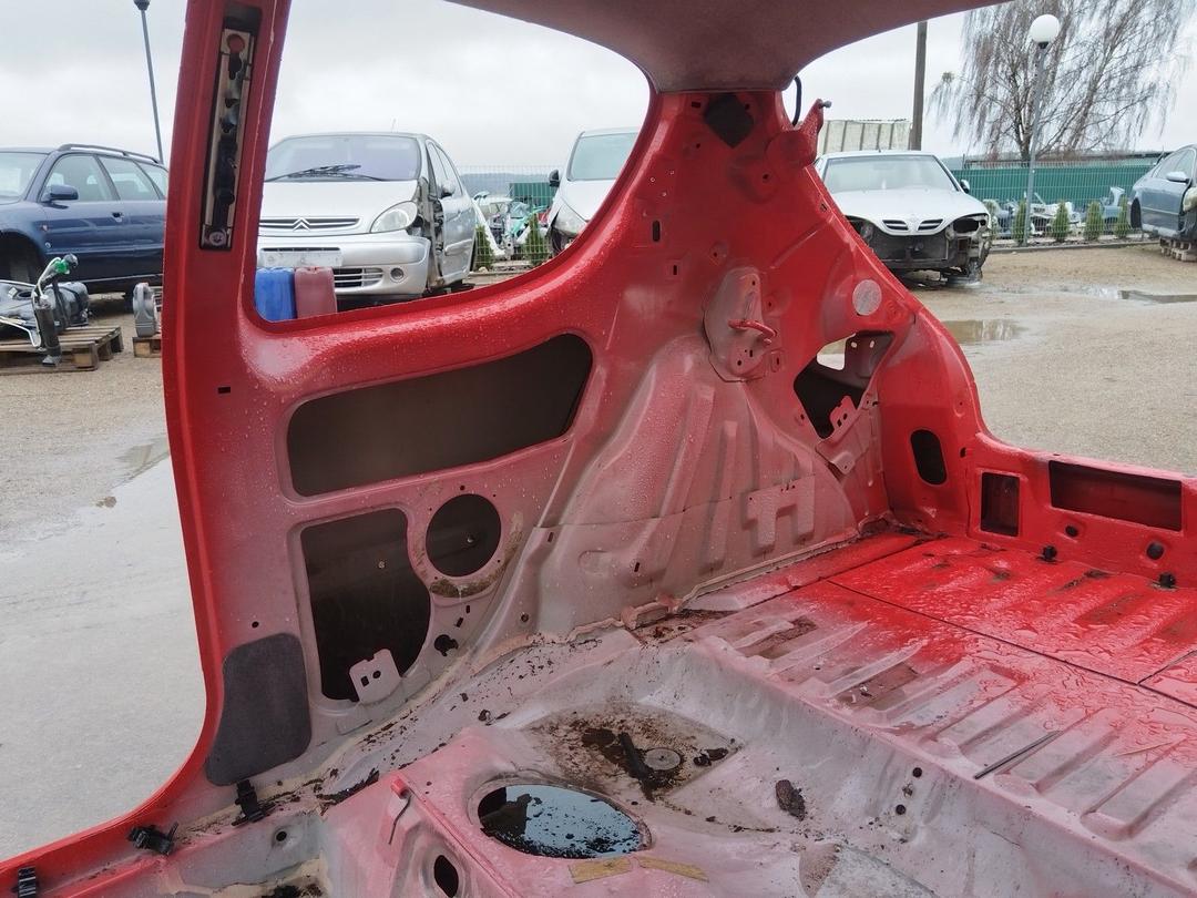 Крыло заднее правое K2BI06 Peugeot 206 купить на авторазборке