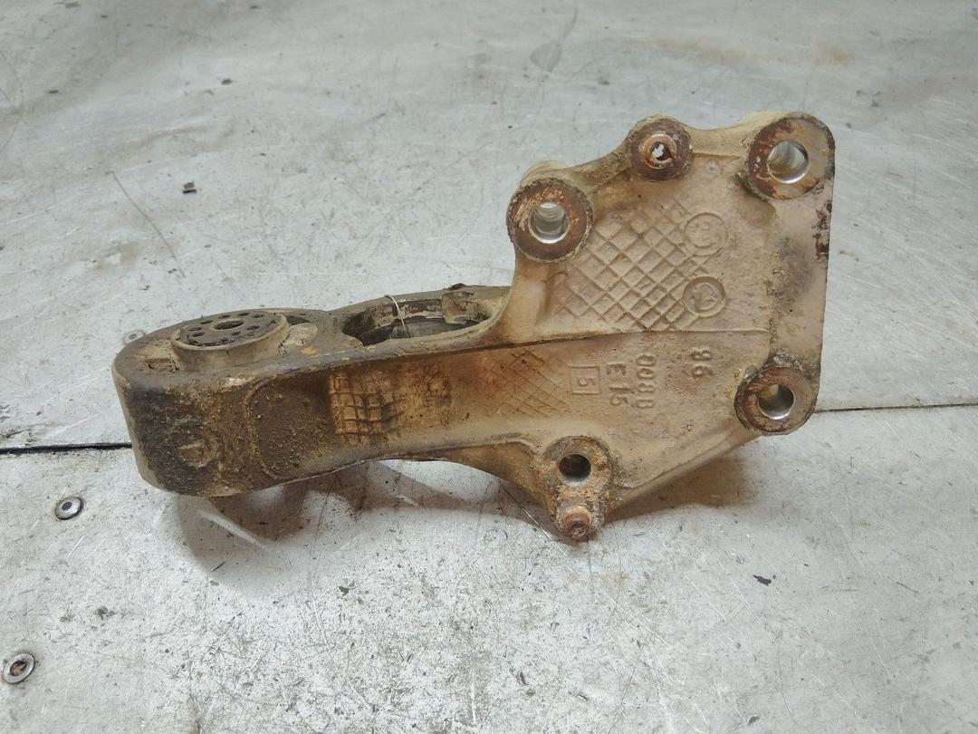 Кронштейн полуоси US0HJS Citroen Xsara купить с доставкой