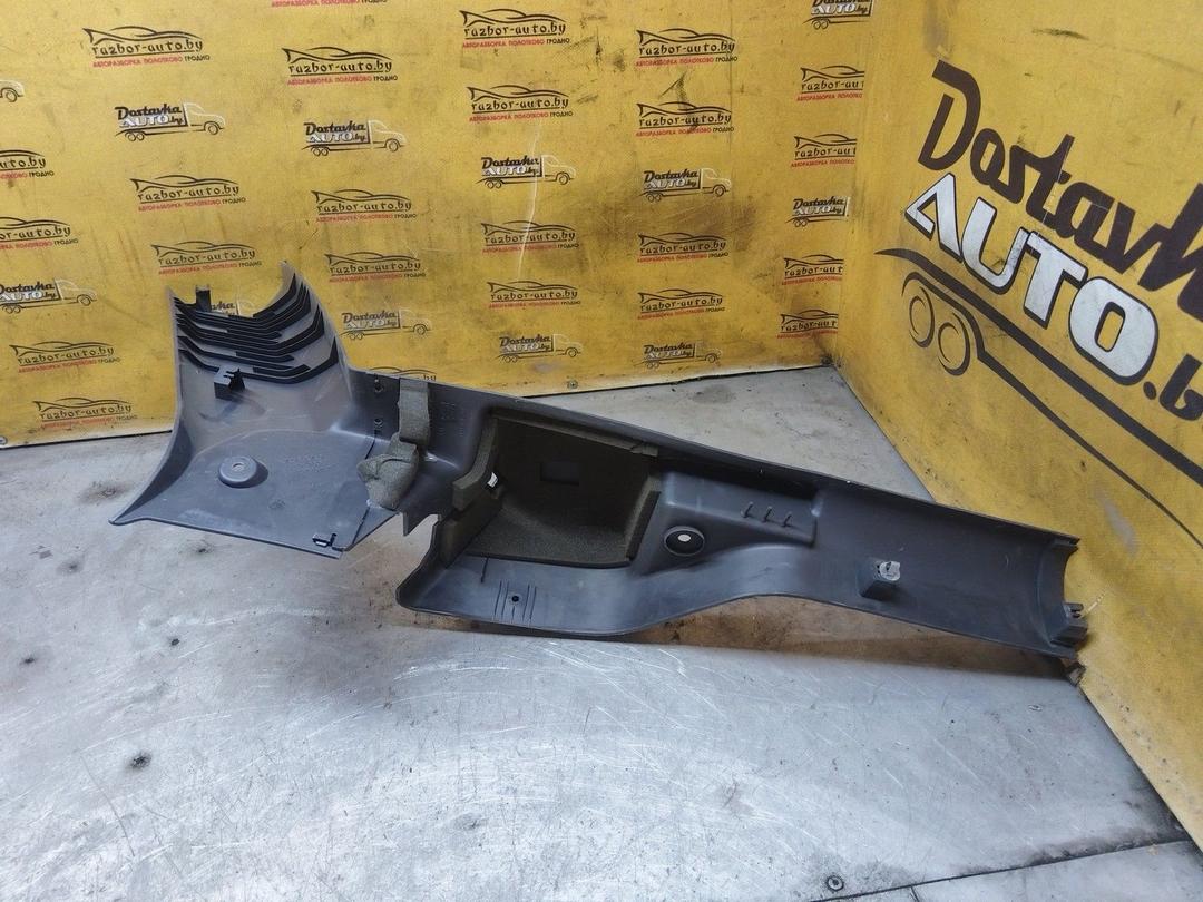 Направляющая шторки багажника (салазки) 207L96 Volvo V40 купить с доставкой