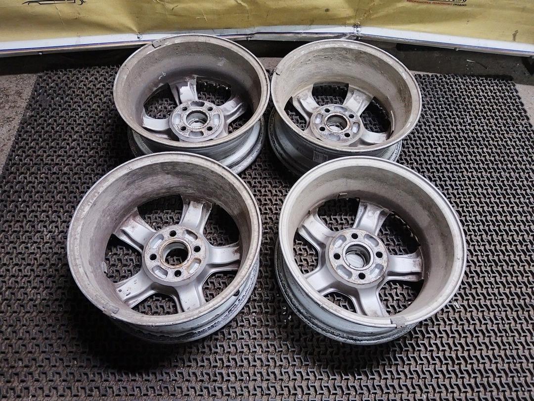 Предлагаем Диск литой R14, 4x98 Fiat Punto 1996 C7PLEL C7PLEL Fiat Punto купить для авто. Выбор размера, всегда в наличии, принимаем заказы на запчасти