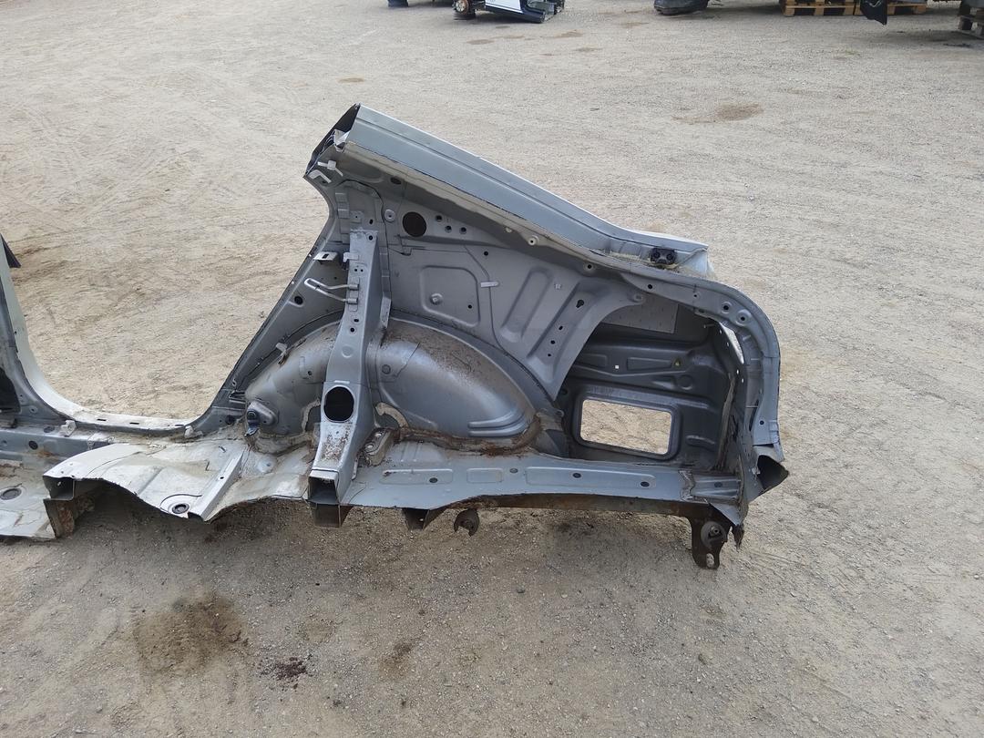 Крыло заднее правое TJF0G6 Toyota Avensis купить на авторазборке