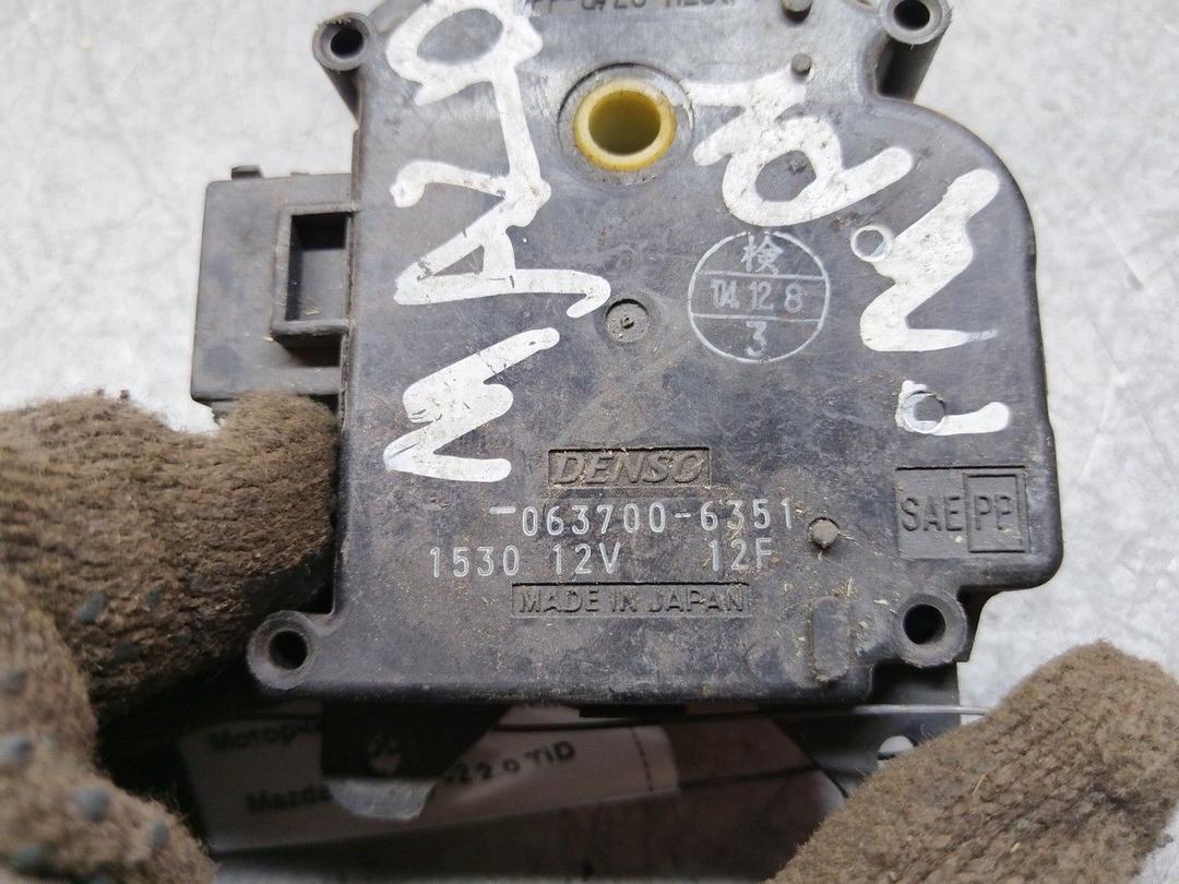 Моторчик заслонки печки KODC0O Mazda MPV - Фото 4