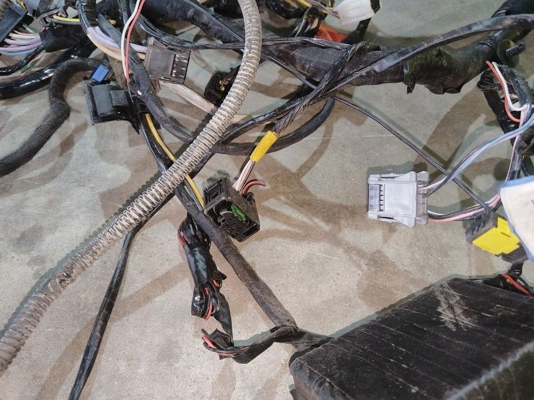 Проводка салона U8WHPO Renault Laguna undefined