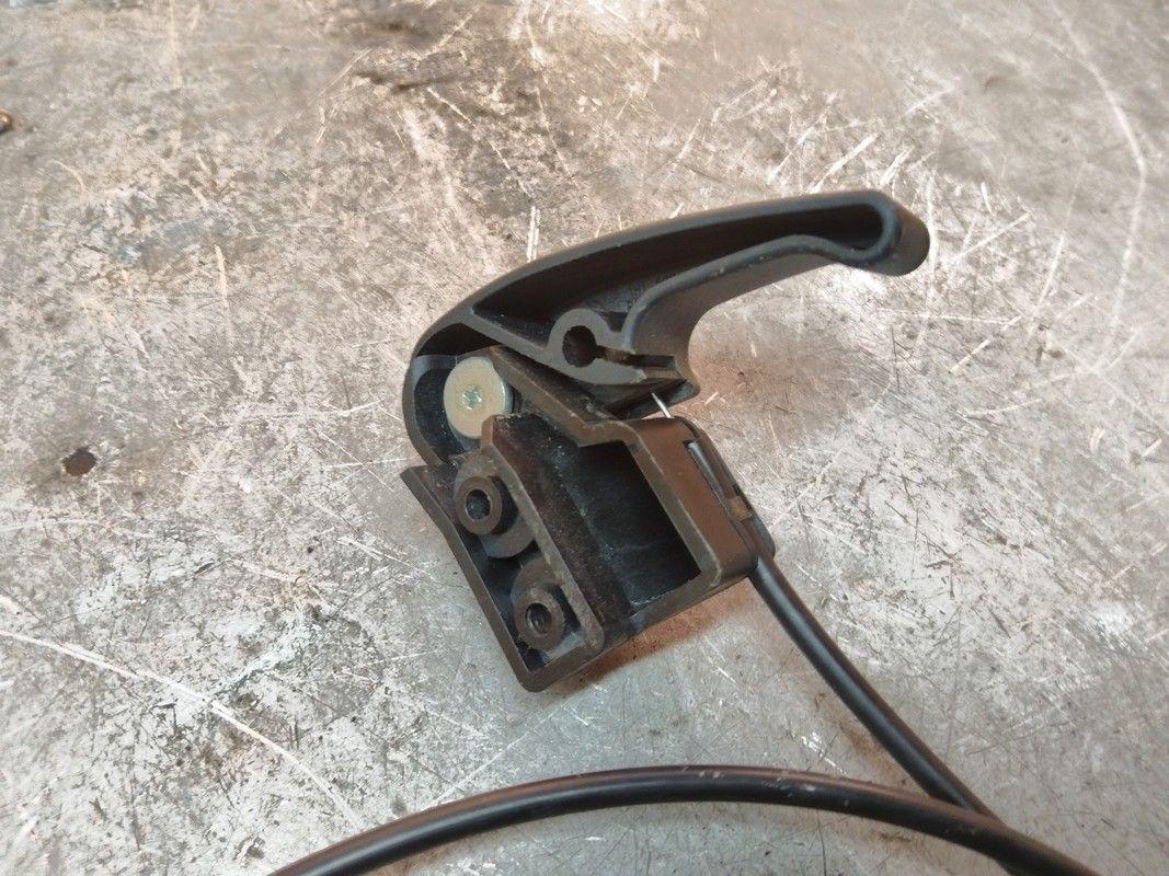 Трос капота 8PX4QH Skoda Octavia купить с доставкой