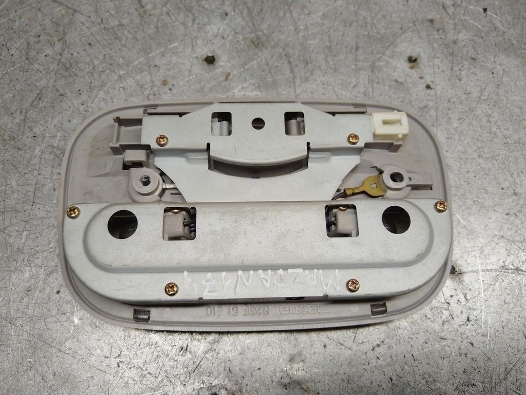 Фонарь салона (плафон) RTZOJZ Mazda Premacy купить