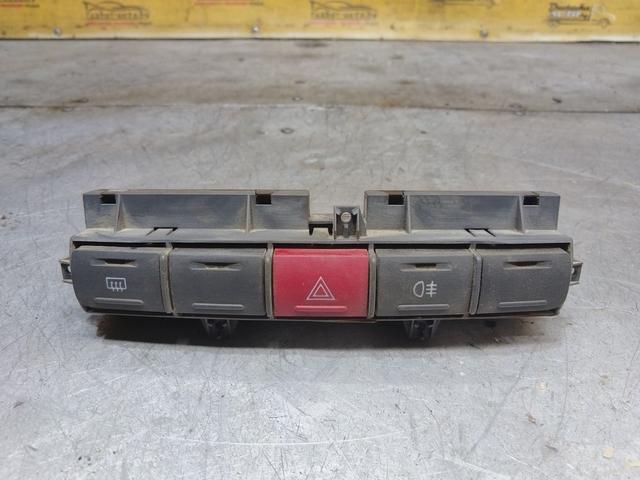 Кнопка аварийной сигнализации PLT5LL Citroen Jumper