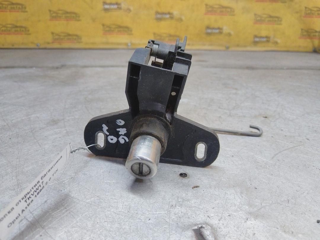 Кнопка открытия багажника TKVW17 Opel Astra