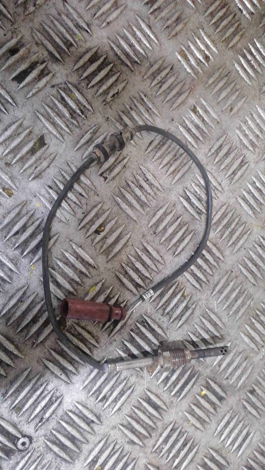 Датчик температуры выхлопных газов FFAZYW Volkswagen Passat - Фото 2