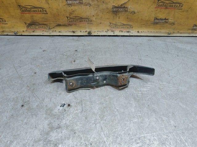 Ус под фару левый F429I2 Rover 600 купить с доставкой