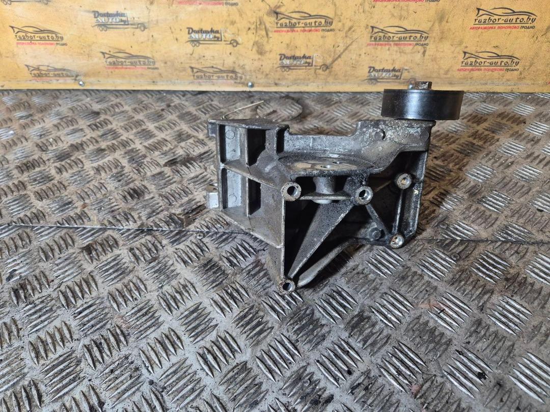 Кронштейн генератора JI0KZ1 Peugeot 607