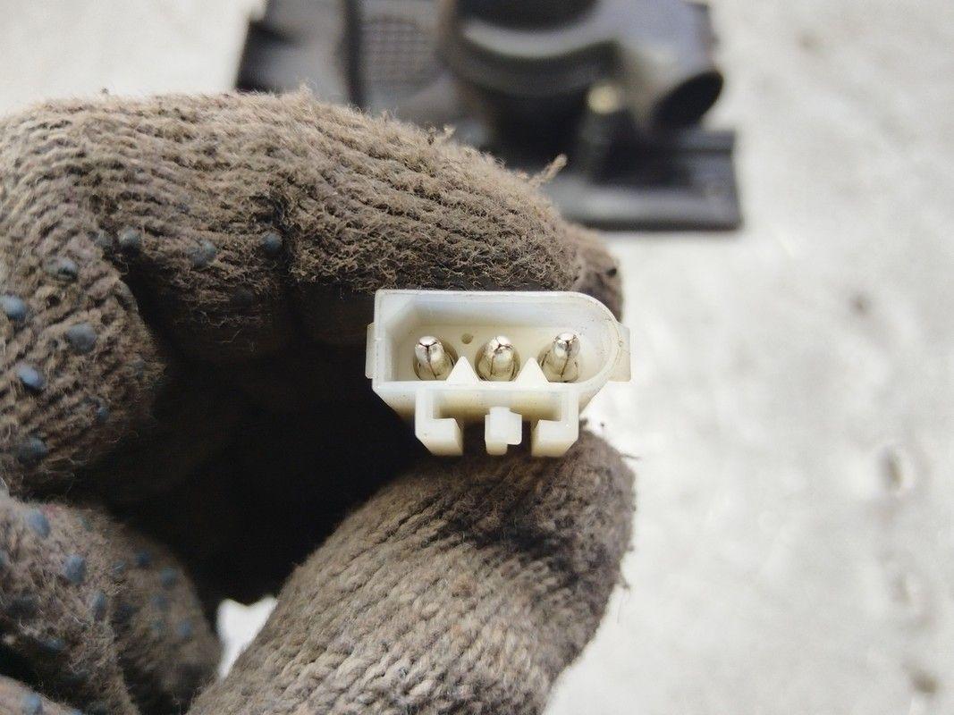 Вентилятор охлаждения отсека электроники YFO7NH BMW X5 E53 купить с доставкой