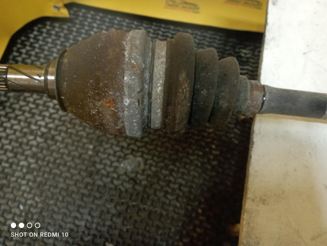 Полуось передняя правая (приводной вал, ШРУС) 4R52T2 Opel Zafira купить на авторазборке