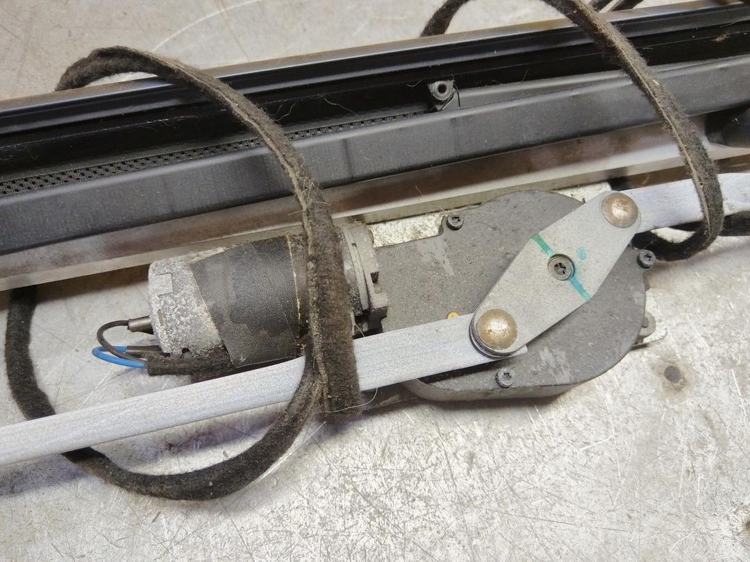 Шторка багажника 6GS0P3 Peugeot 607 купить в магазине запчастей бу