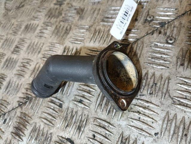 Корпус термостата 4Y7XQ1 Audi A3 - Фото 4