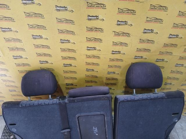 Сиденье заднее UZ9WFD Opel Astra undefined