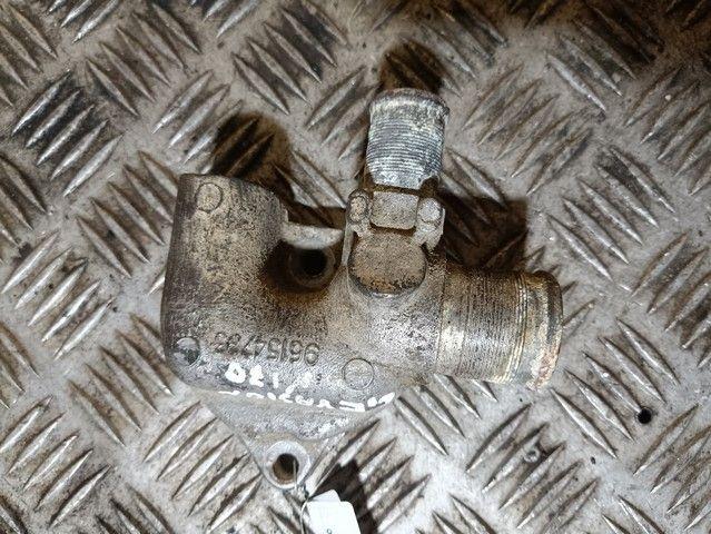 Фланец (тройник) системы охлаждения T25HHU Citroen Evasion