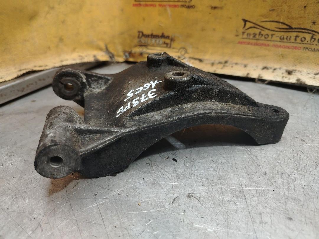 Кронштейн компрессора кондиционера C64E5K Audi A6 - Фото 2