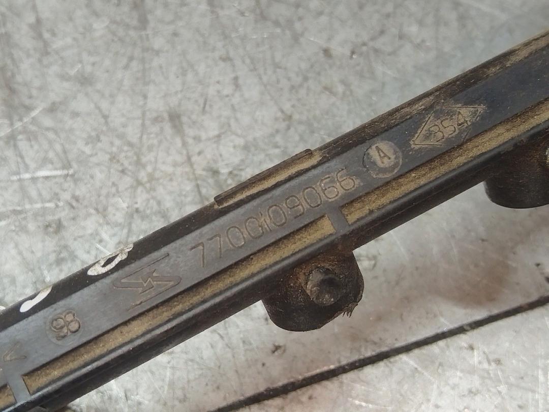 Топливная рампа N2AE13 Renault Kangoo купить с доставкой