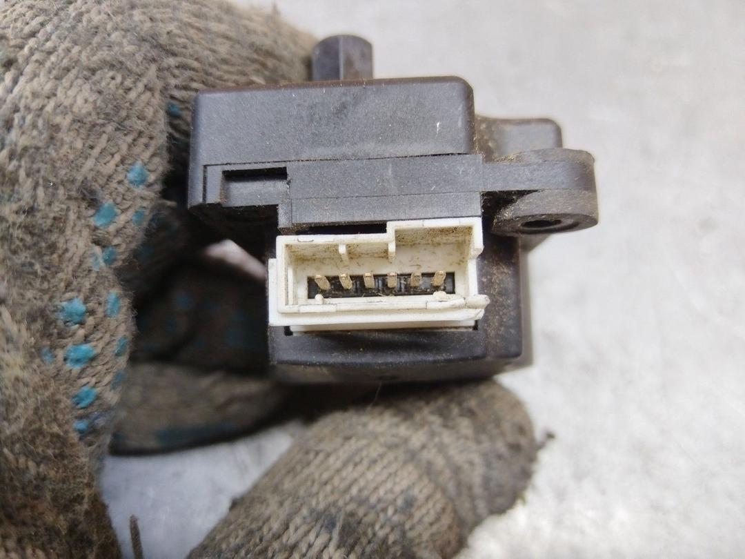 Моторчик заслонки печки OOBG4O Peugeot 307 купить с доставкой