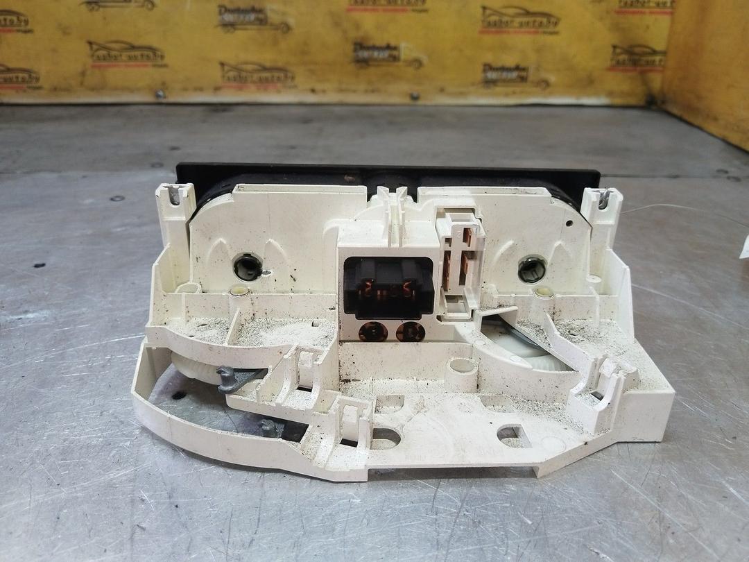 Блок управления печки/климат-контроля 7ABXI1 Volkswagen Passat - Фото 3